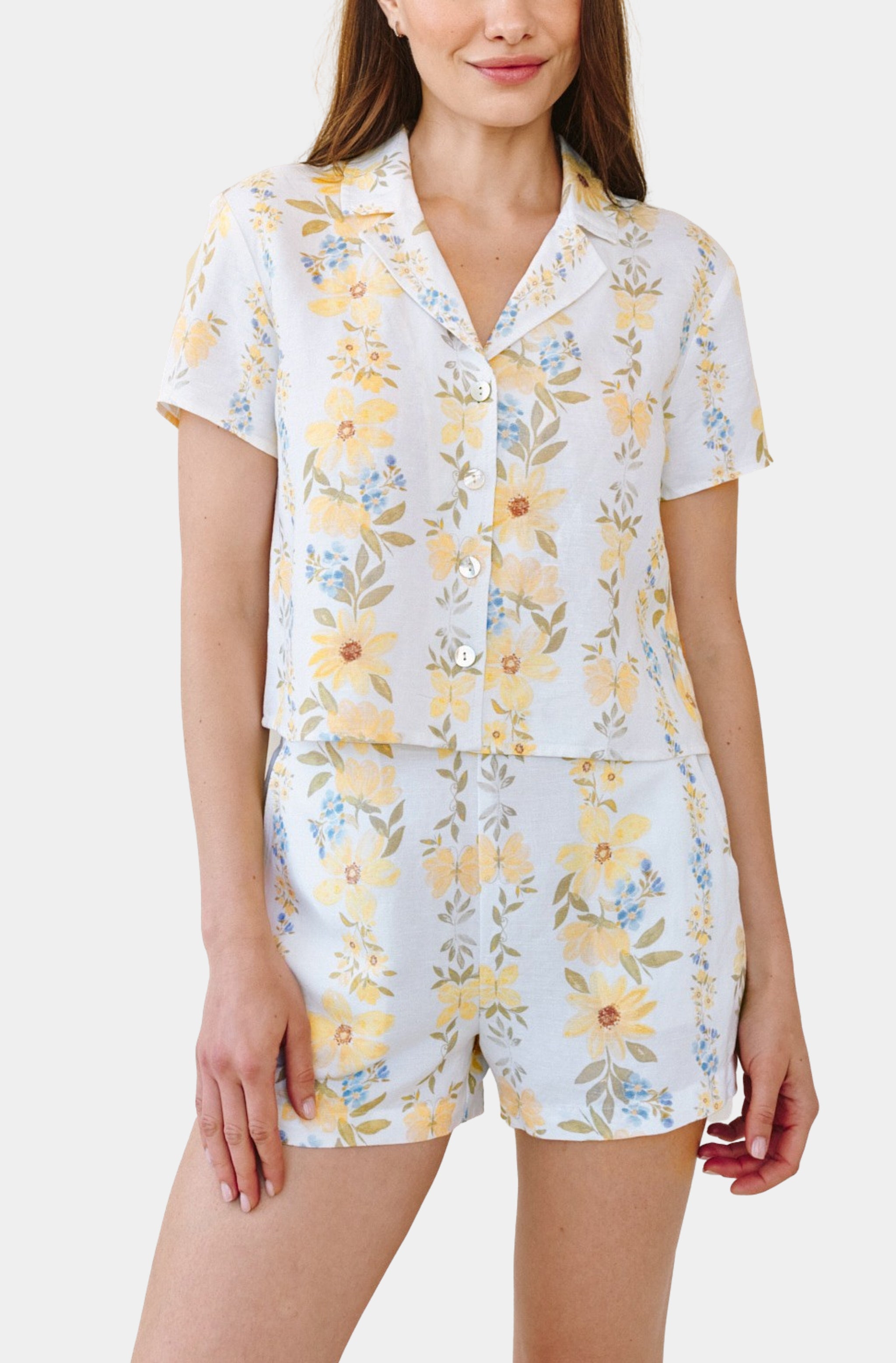Short Sleeve Knotch Collar Shirt