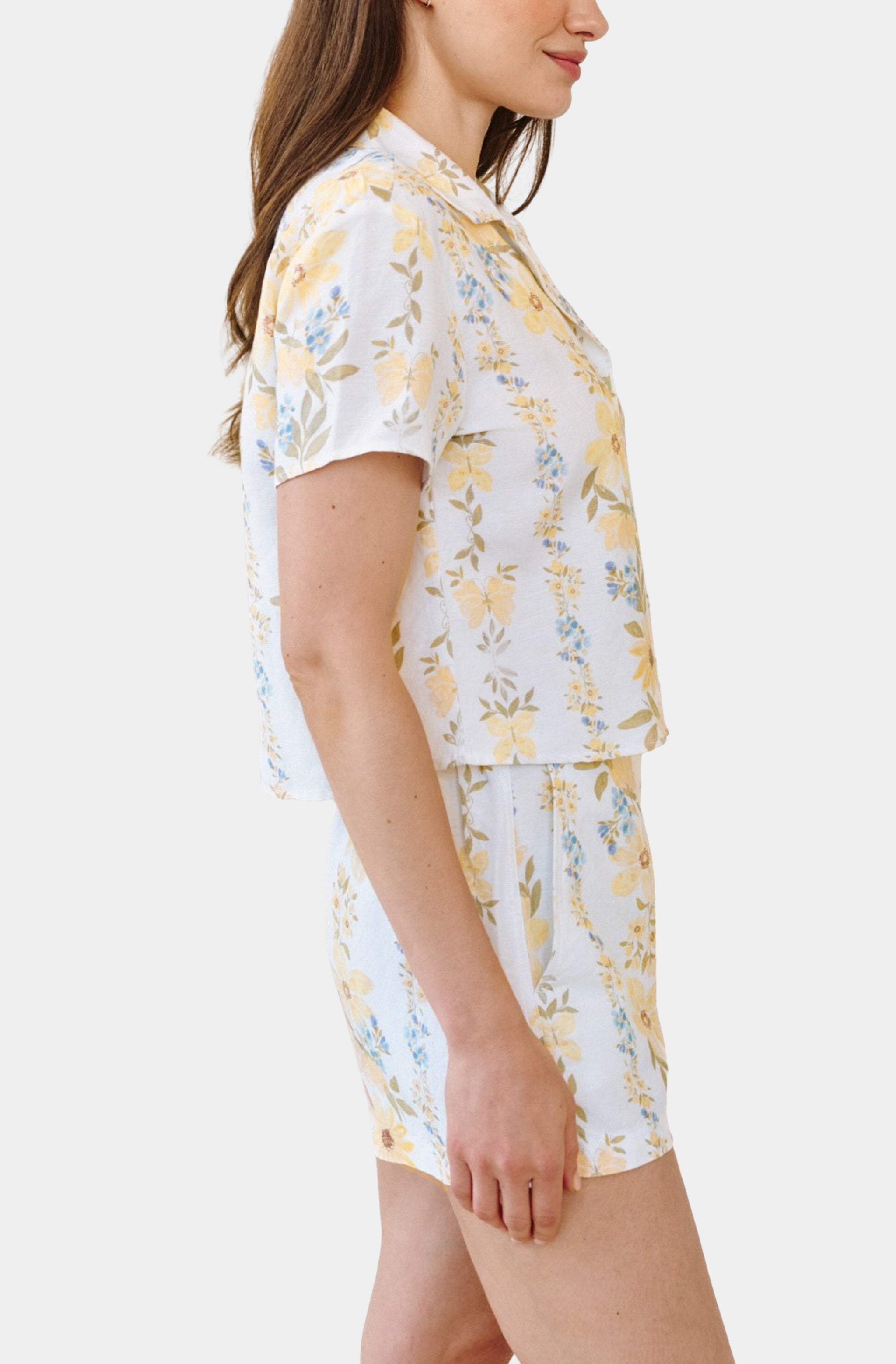 Short Sleeve Knotch Collar Shirt